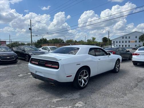 2015 Dodge Challenger SXT Plus