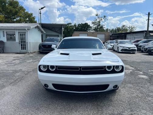 2015 Dodge Challenger SXT Plus