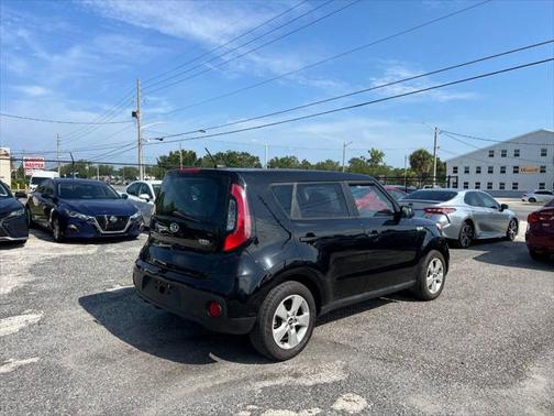 2017 Kia Soul Base