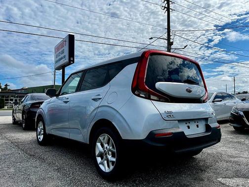 2021 Kia Soul S 4dr Crossover