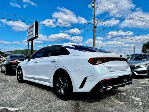 2021 Kia K5 LXS 4dr Sedan
