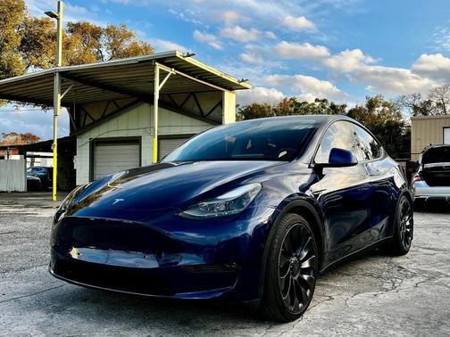 2022 Tesla Model Y Performance Dual Motor All-Wheel Drive