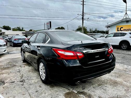 2016 Nissan Altima 25 S 4dr Sedan