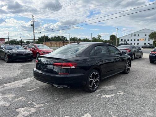 2020 Volkswagen Passat 2.0T R-Line