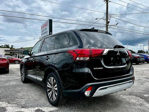 2020 Mitsubishi Outlander ES