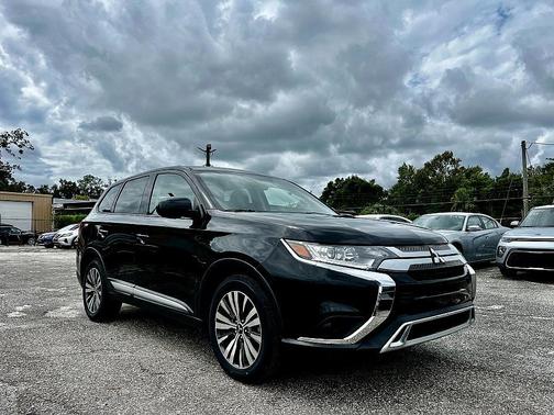 2020 Mitsubishi Outlander ES