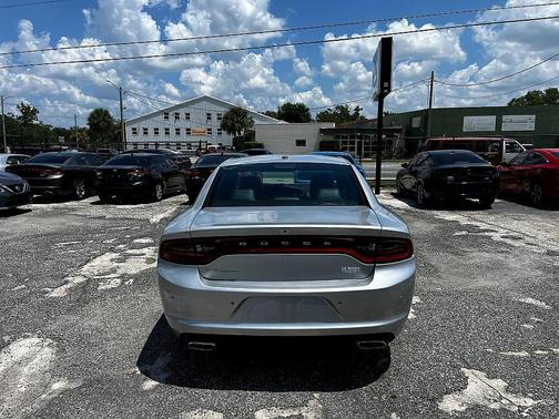 2020 Dodge Charger SXT
