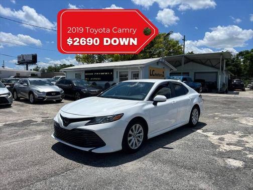 2019 Toyota Camry LE