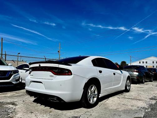 2022 Dodge Charger SXT