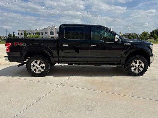 Shadow Black 2018 Ford F-150 XLT
