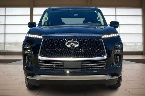 2025 INFINITI QX80 PURE