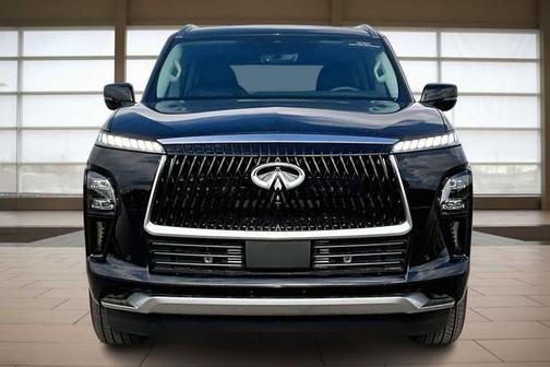 2025 INFINITI QX80 PURE