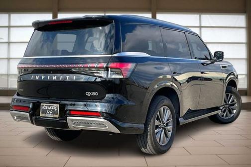 2025 INFINITI QX80 PURE
