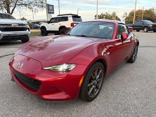 Soul Red Metallic 2017 Mazda MX-5 Miata RF Grand Touring
