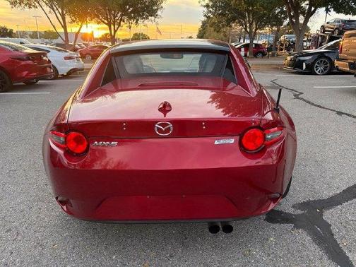 Soul Red Metallic 2017 Mazda MX-5 Miata RF Grand Touring