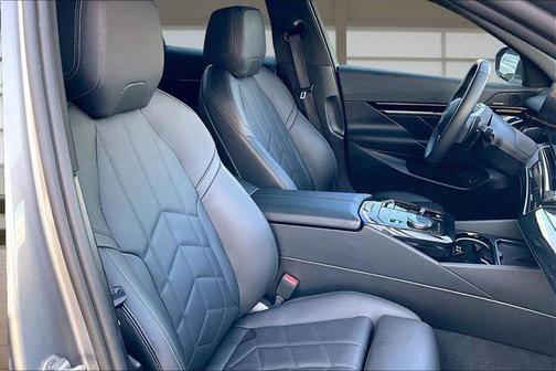 Oxide Gray Metallic 2024 BMW 530 i xDrive