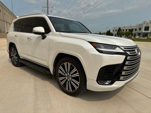 White Pearl 2023 Lexus LX 600 Luxury