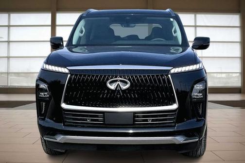 2025 INFINITI QX80 PURE