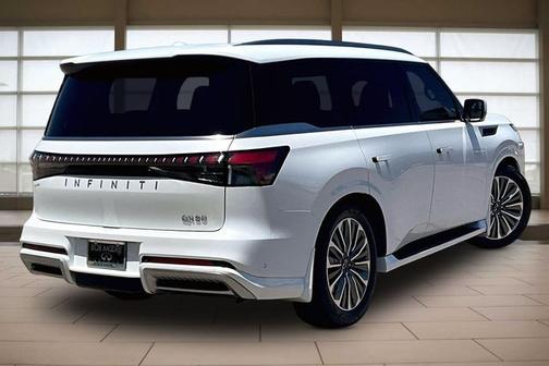 Radiant White 2026 INFINITI QX80 LUXE