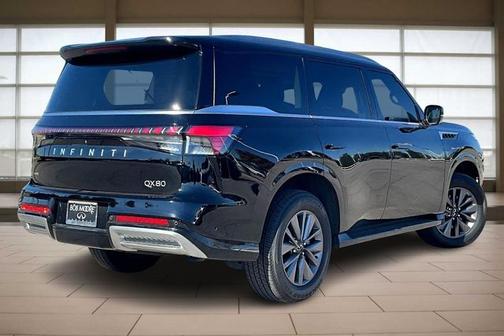 2025 INFINITI QX80 PURE