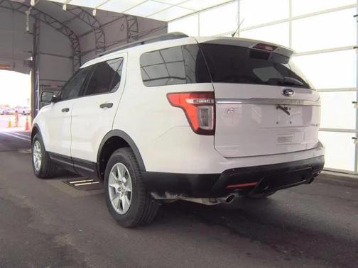 White 2014 Ford Explorer Base