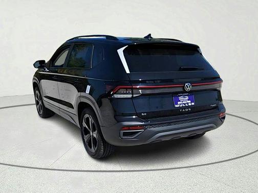 2025 Volkswagen Taos 1.5T SE Black