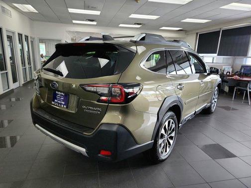 2025 Subaru Outback Touring XT