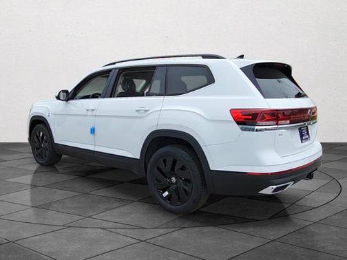 2025 Volkswagen Atlas 2.0T SE w/Technology 4MOTION