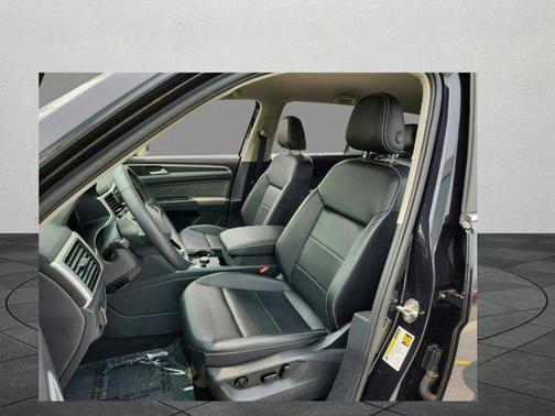 2022 Volkswagen Atlas 3.6L SE w/Technology