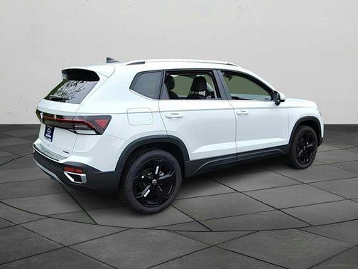 2025 Volkswagen Taos 1.5T SEL