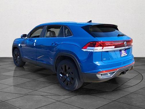 2025 Volkswagen Atlas Cross Sport 2.0T SE w/Technology 4MOTION