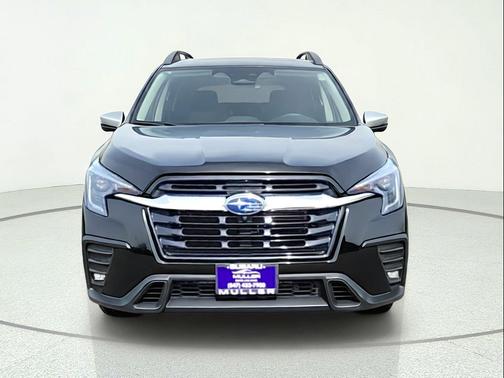 Crystal Black Silica 2023 Subaru Ascent Limited 7-Passenger