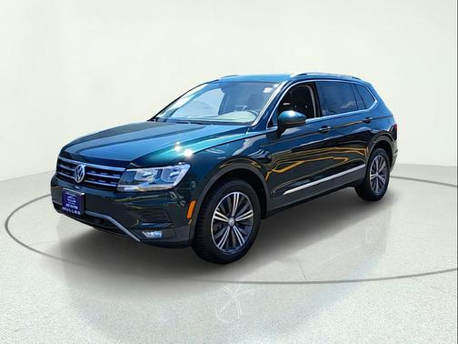 Dark Moss Green Metallic 2019 Volkswagen Tiguan 2.0T SEL
