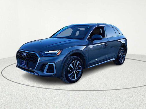 2022 Audi Q5 45 S line Premium Plus