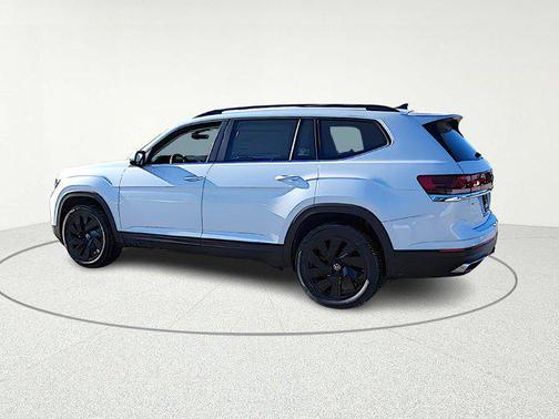 2026 Volkswagen Atlas 2.0T SE w/Technology 4MOTION