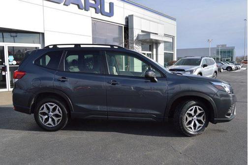 2022 Subaru Forester Premium