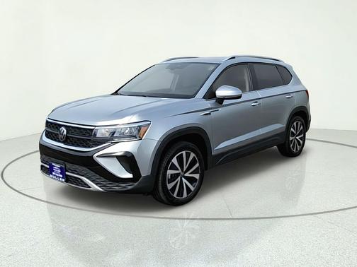 Pyrite Silver Metallic 2023 Volkswagen Taos 1.5T SE
