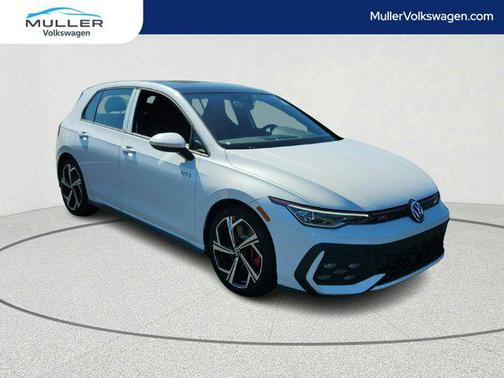 2025 Volkswagen Golf GTI 2.0T SE DSG
