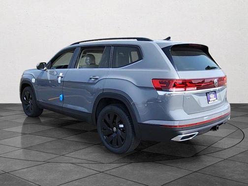 2025 Volkswagen Atlas 2.0T SE w/Technology 4MOTION