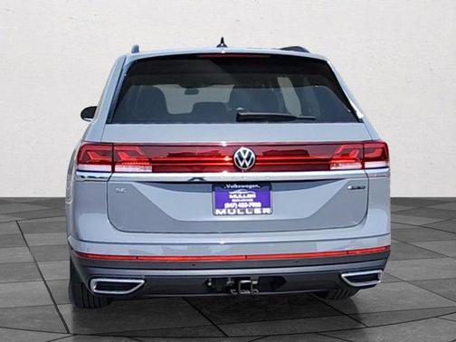 2025 Volkswagen Atlas 2.0T SE w/Technology 4MOTION
