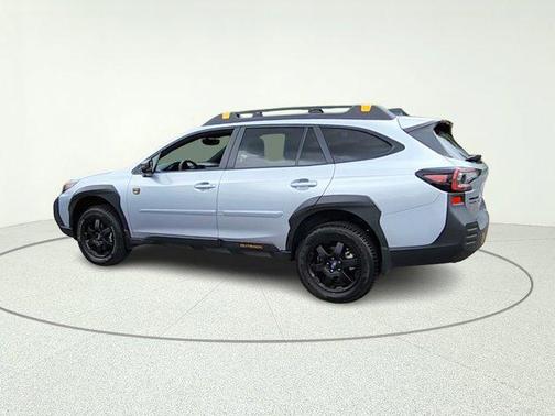 Ice Silver Metallic 2025 Subaru Outback Wilderness