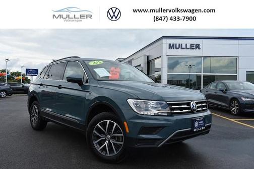 Photo 1 of 31 of 2020 Volkswagen Tiguan 2.0T SE