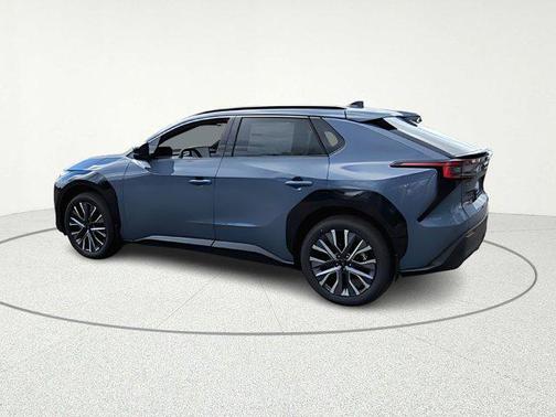 Harbor Mist Gray Pearl 2026 Subaru Solterra Limited