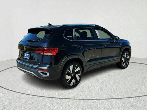 2024 Volkswagen Taos 1.5T SEL