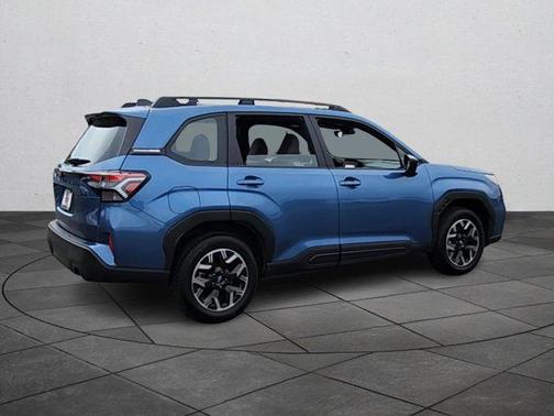 2025 Subaru Forester Base