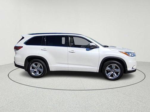 2016 Toyota Highlander Limited Platinum