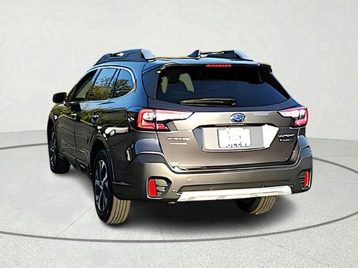 2022 Subaru Outback Touring