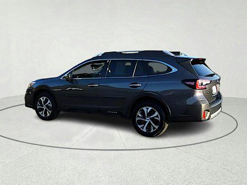 2022 Subaru Outback Touring