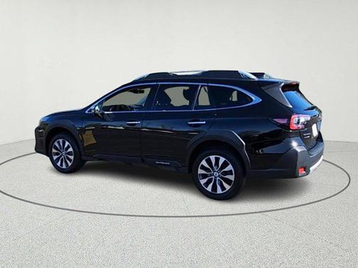 2023 Subaru Outback Touring