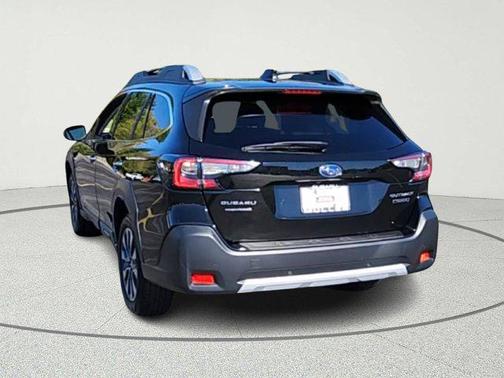2023 Subaru Outback Touring